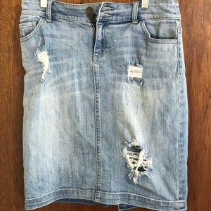 Stretch denim skirt